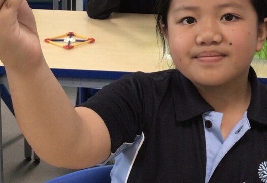 871BF992 B16E 4A0F A54D EDC56B8655AB