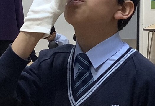 B10406CD 75A9 4295 A206 6798B7732E9E